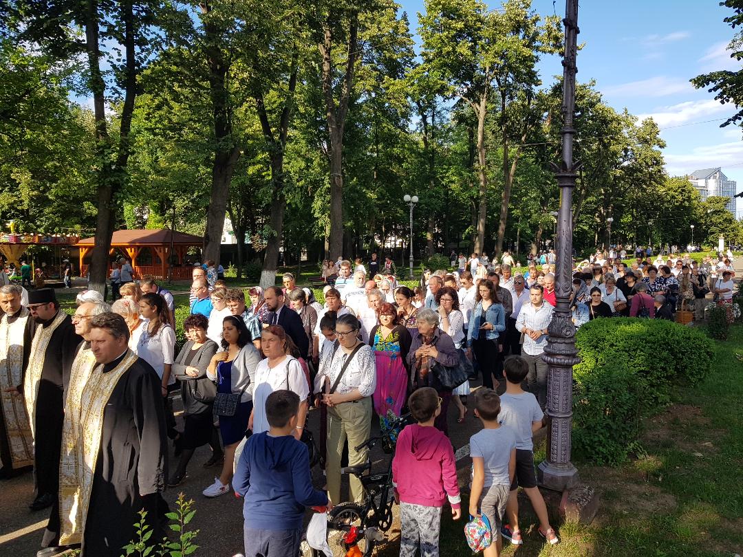 Moaștele Sfintei Chiriachi, la Biserica „Sfinţii Apostoli” din Bacău