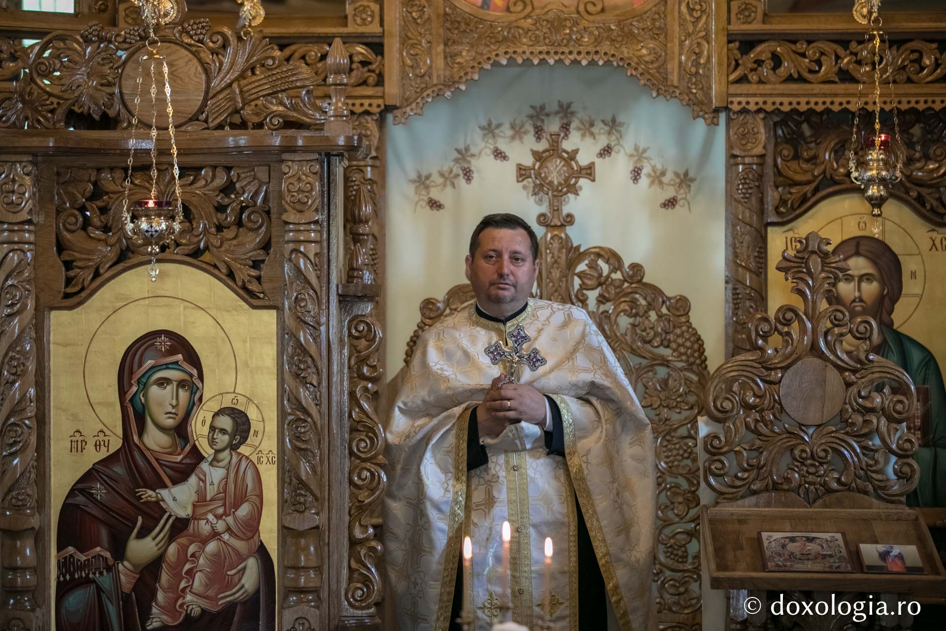 Foto: Pr. Silviu Cluci Hram la Stânca Roznovanu