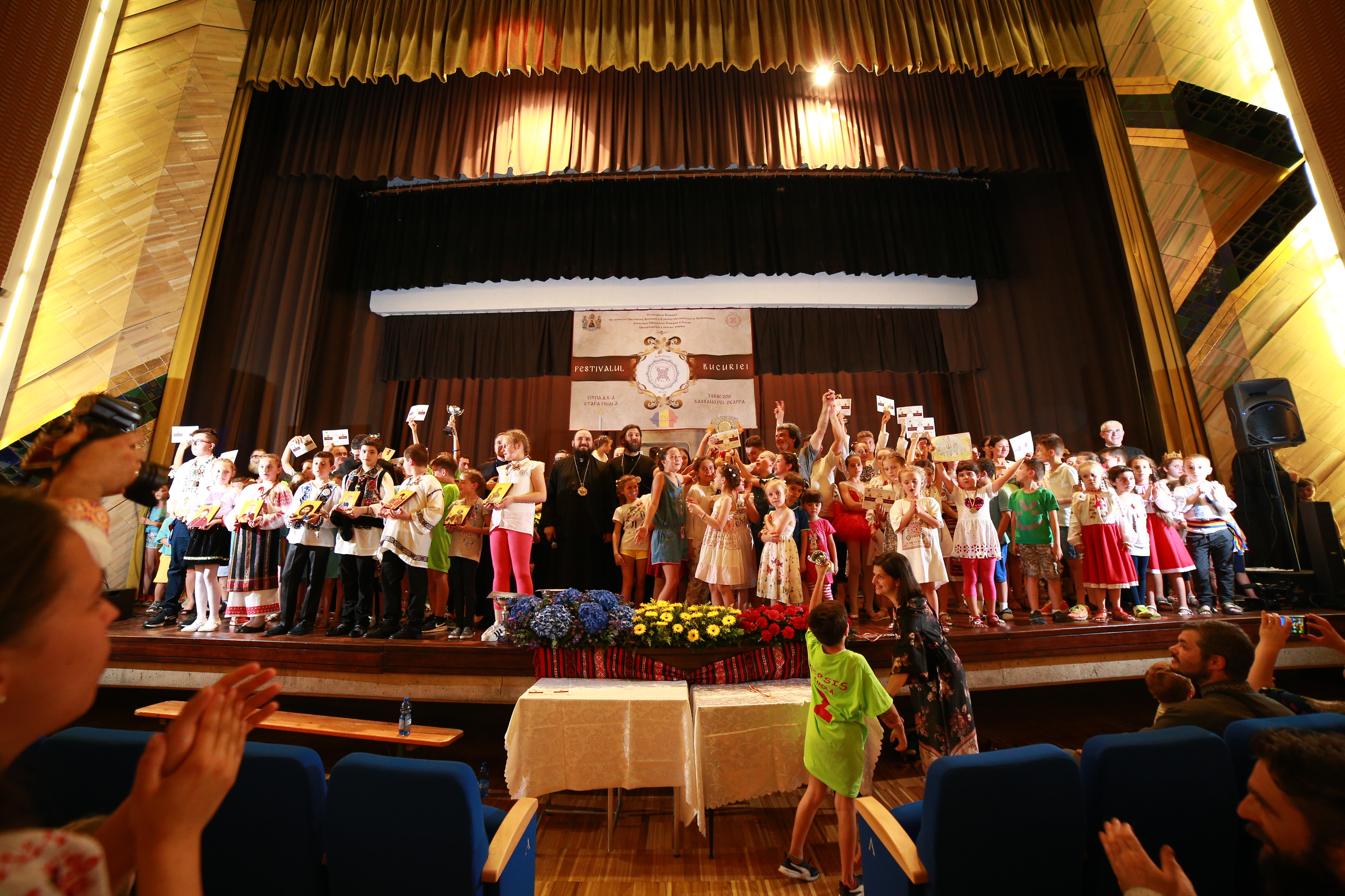 Etapa finală a „Festivalului bucuriei” a avut loc în Bassano del Grappa (Italia)