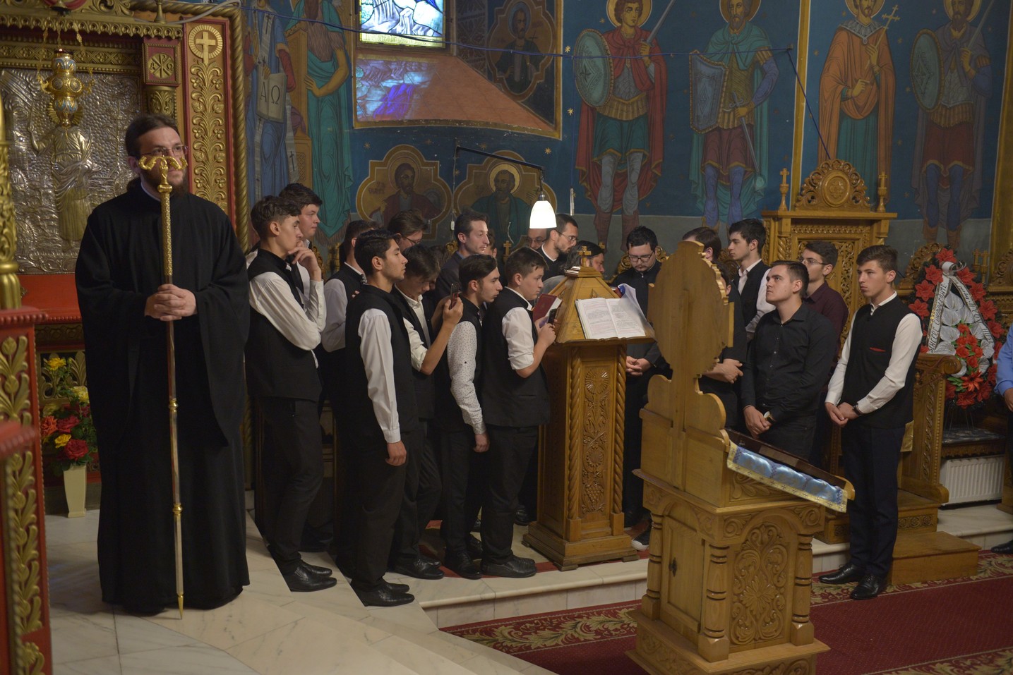 Părintele mărturisitor Mina Dobzeu a primit „sărutarea cea mai de pe urmă“