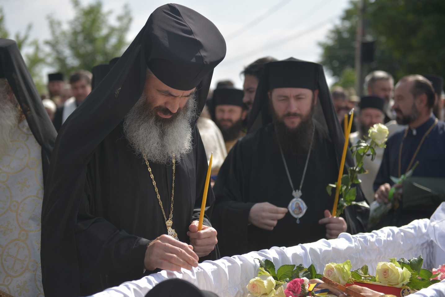 Părintele mărturisitor Mina Dobzeu a primit „sărutarea cea mai de pe urmă“