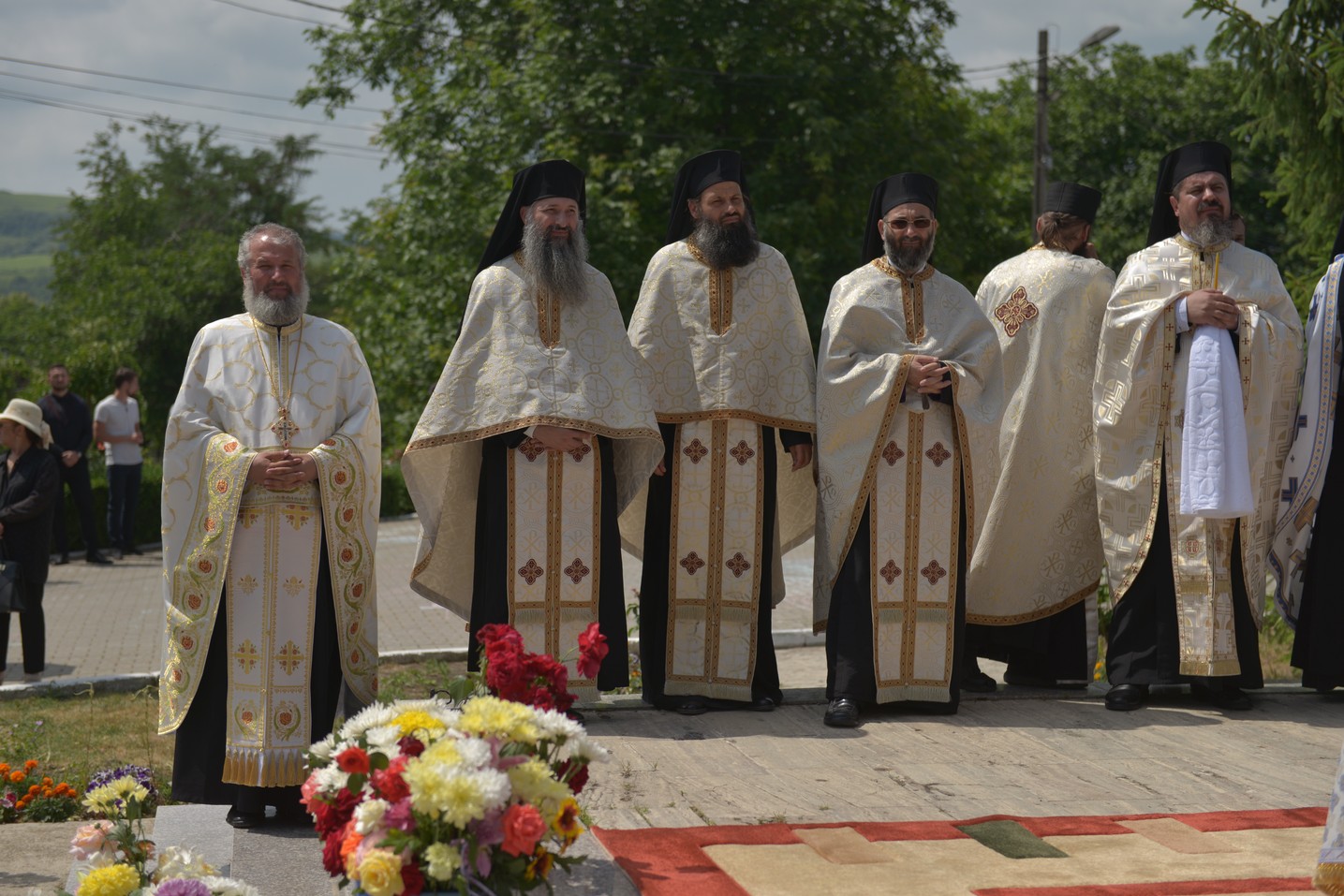 Părintele mărturisitor Mina Dobzeu a primit „sărutarea cea mai de pe urmă“