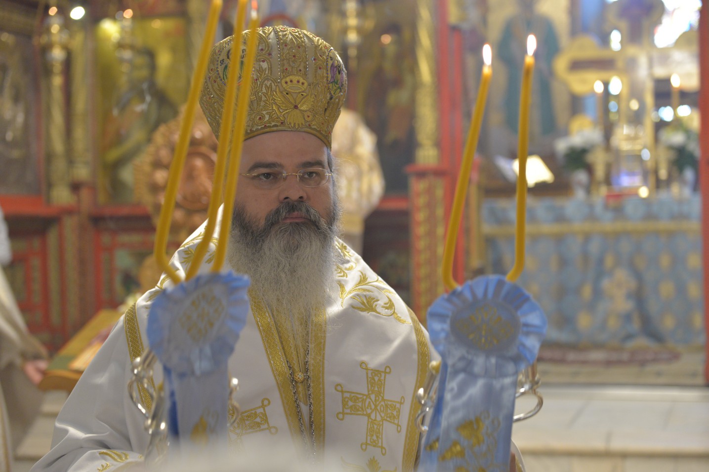 Părintele mărturisitor Mina Dobzeu a primit „sărutarea cea mai de pe urmă“