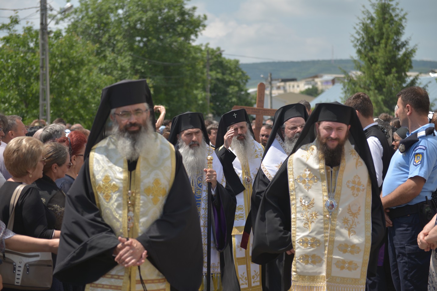 Părintele mărturisitor Mina Dobzeu a primit „sărutarea cea mai de pe urmă“