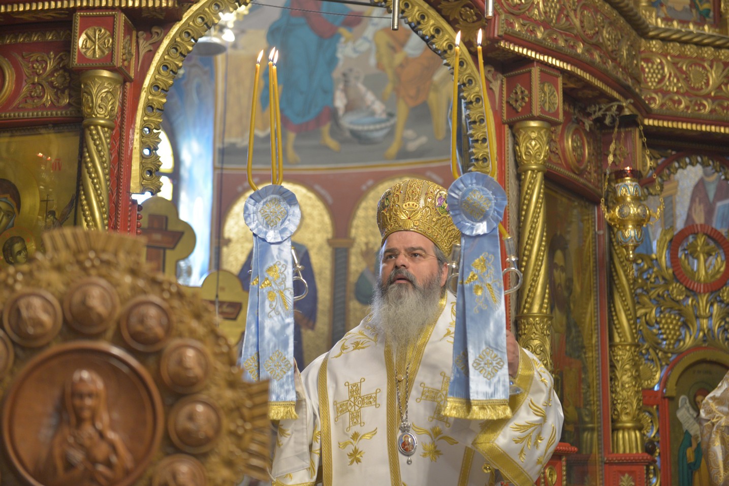 Părintele mărturisitor Mina Dobzeu a primit „sărutarea cea mai de pe urmă“