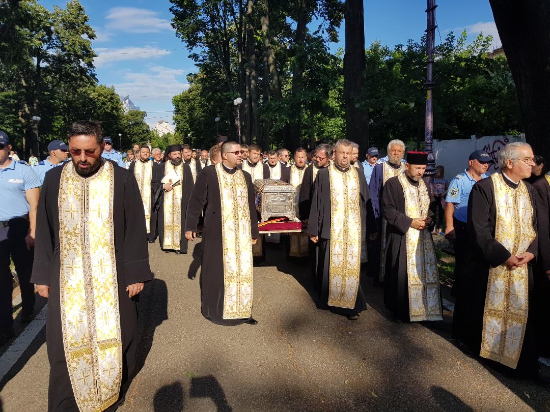 Moaștele Sfintei Chiriachi, la Biserica „Sfinţii Apostoli” din Bacău