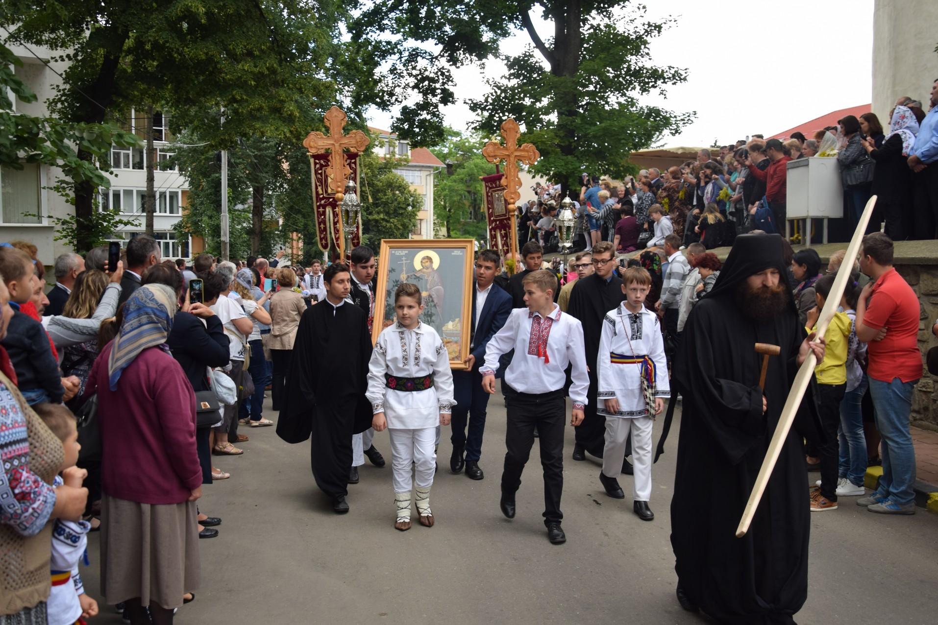 Hramul cel mare al Sucevei: „A-l iubi pe celălalt este o purtare de cruce continuă”