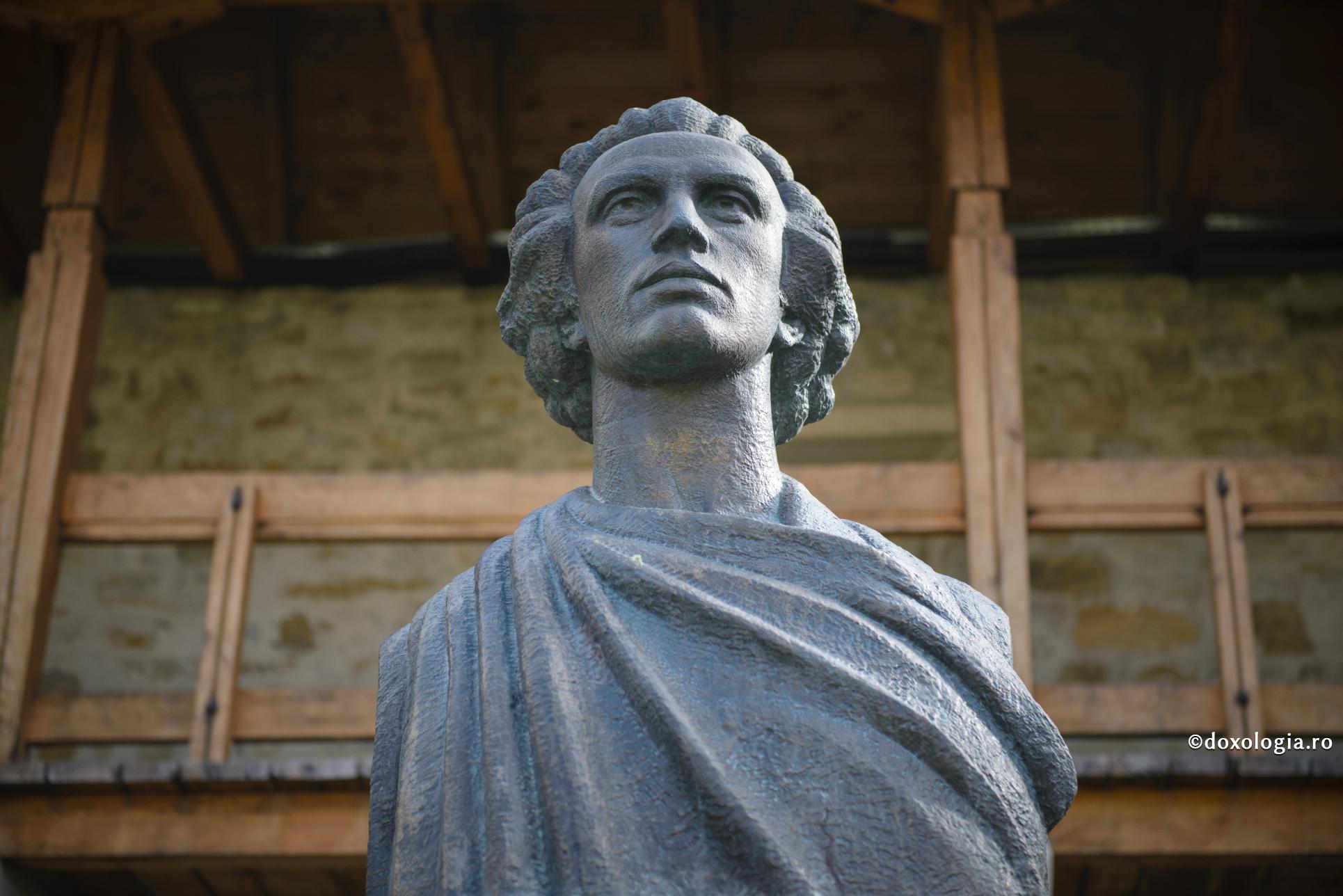 13 cuvinte ale Părintelui Patriarh Daniel despre poetul Mihai Eminescu