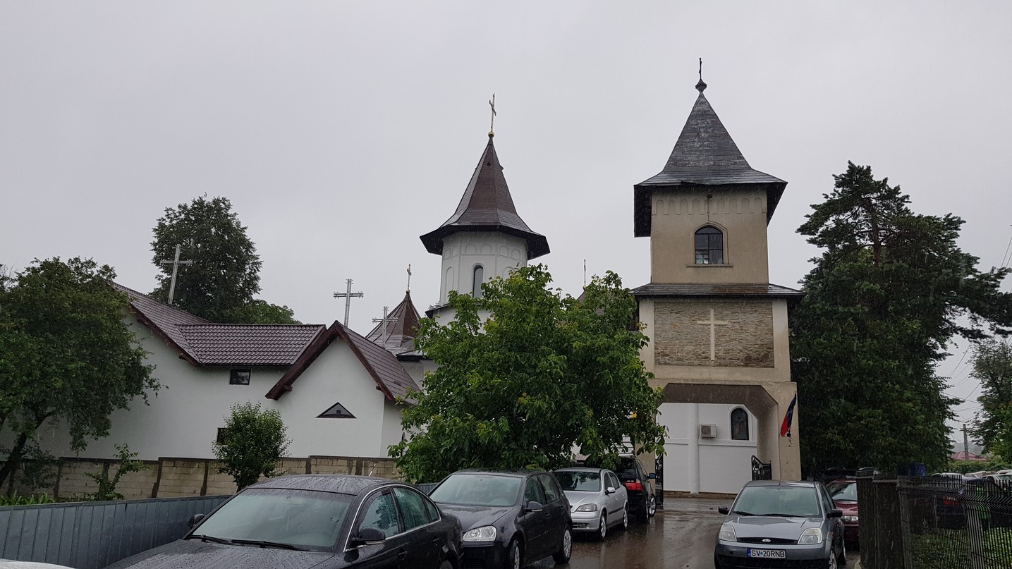 IPS Pimen, la sfințirea bisericii din Ipotești: „Să ne îngrijim de hrana pentru trup, dar nu îngrijorându-ne”