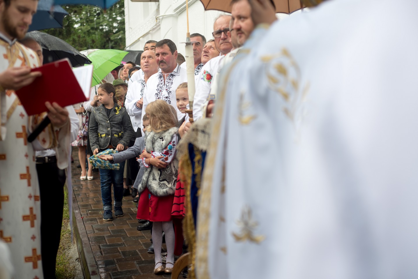 IPS Pimen, la sfințirea bisericii din Ipotești: „Să ne îngrijim de hrana pentru trup, dar nu îngrijorându-ne”