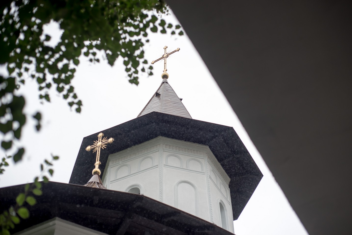 IPS Pimen, la sfințirea bisericii din Ipotești: „Să ne îngrijim de hrana pentru trup, dar nu îngrijorându-ne”