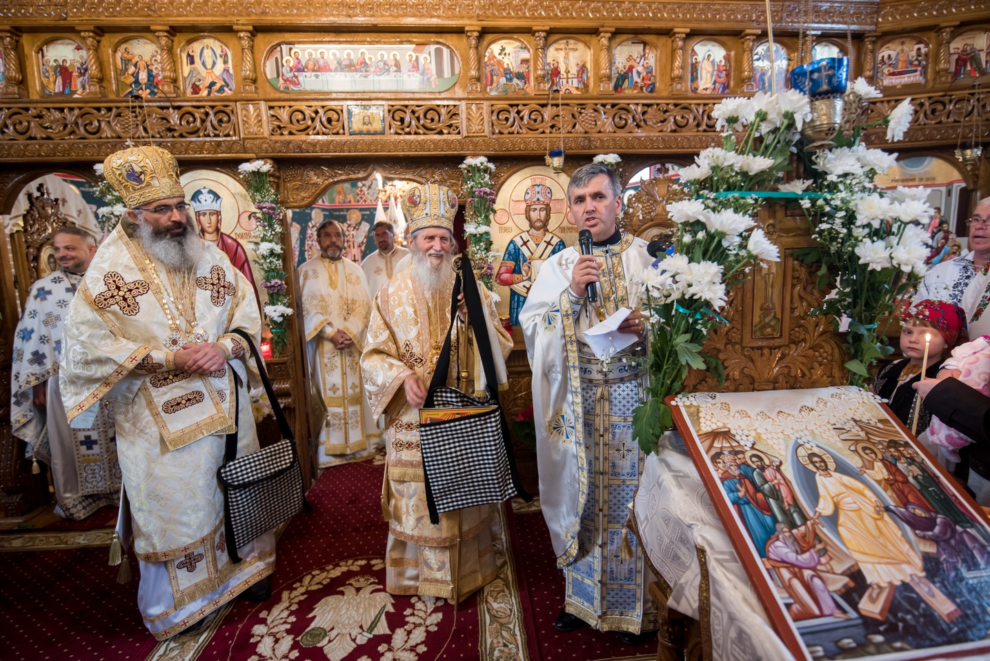 IPS Pimen, la sfințirea bisericii din Ipotești: „Să ne îngrijim de hrana pentru trup, dar nu îngrijorându-ne”