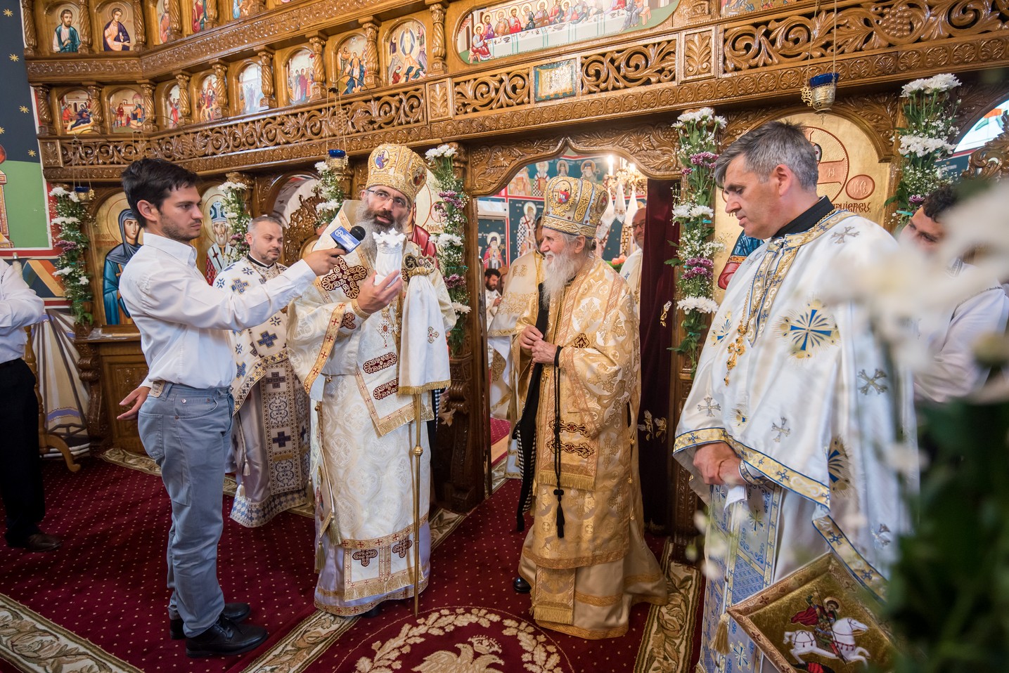 IPS Pimen, la sfințirea bisericii din Ipotești: „Să ne îngrijim de hrana pentru trup, dar nu îngrijorându-ne”