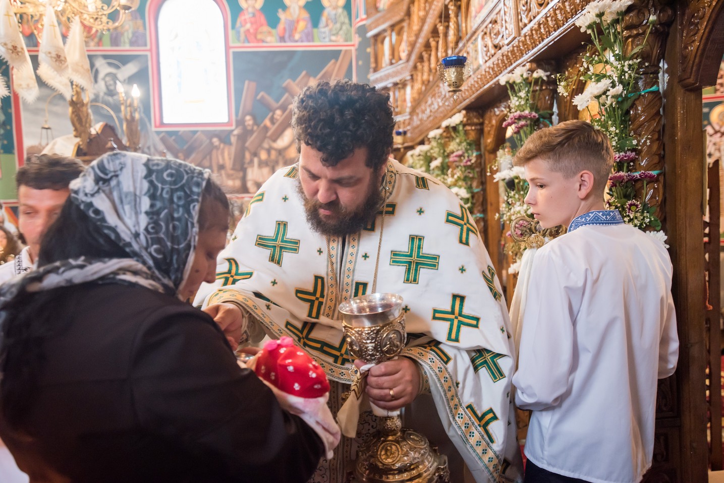 IPS Pimen, la sfințirea bisericii din Ipotești: „Să ne îngrijim de hrana pentru trup, dar nu îngrijorându-ne”