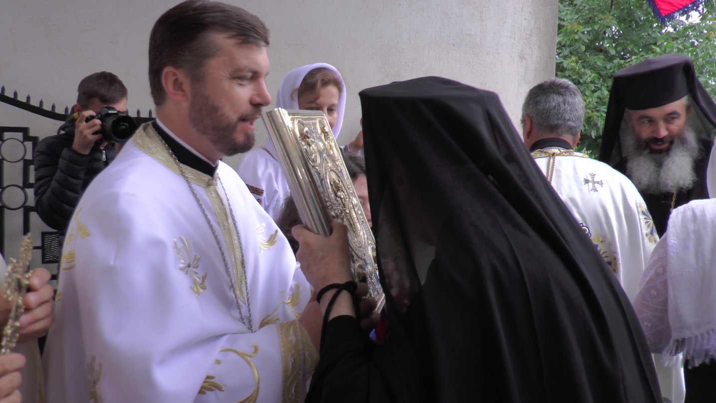 IPS Pimen, la sfințirea bisericii din Ipotești: „Să ne îngrijim de hrana pentru trup, dar nu îngrijorându-ne”