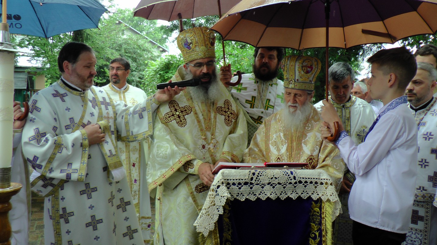 IPS Pimen, la sfințirea bisericii din Ipotești: „Să ne îngrijim de hrana pentru trup, dar nu îngrijorându-ne”