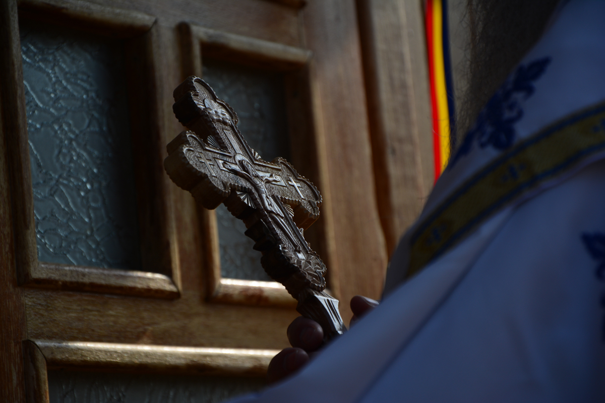 IPS Mitropolit Teofan, la Mănăstirea Tarcău: „Sfinții sunt cei care, prin taina smereniei lor, nu doresc să-l domine pe celălalt”