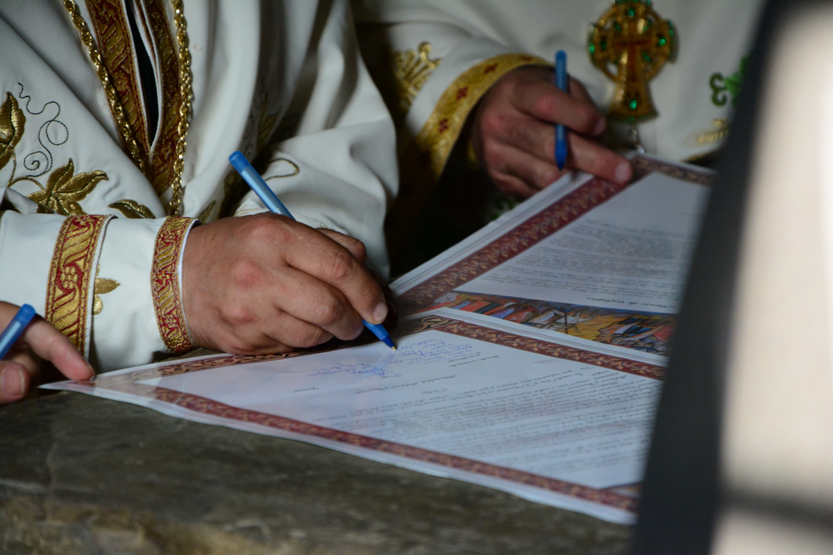 IPS Mitropolit Teofan, la Mănăstirea Tarcău: „Sfinții sunt cei care, prin taina smereniei lor, nu doresc să-l domine pe celălalt”