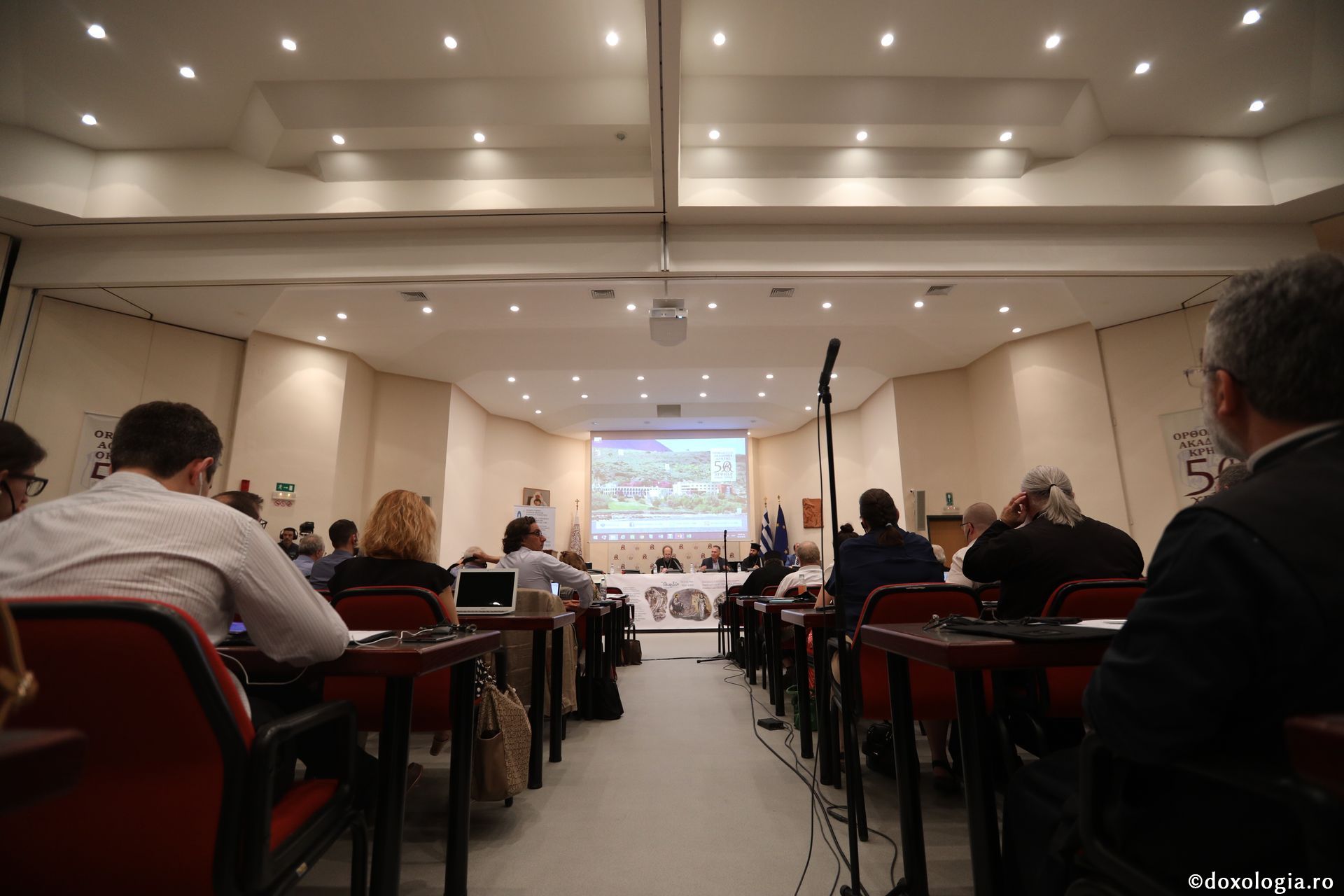 DMOPC18, Creta: Deschiderea oficială a Conferinței și prima zi de comunicări în plen