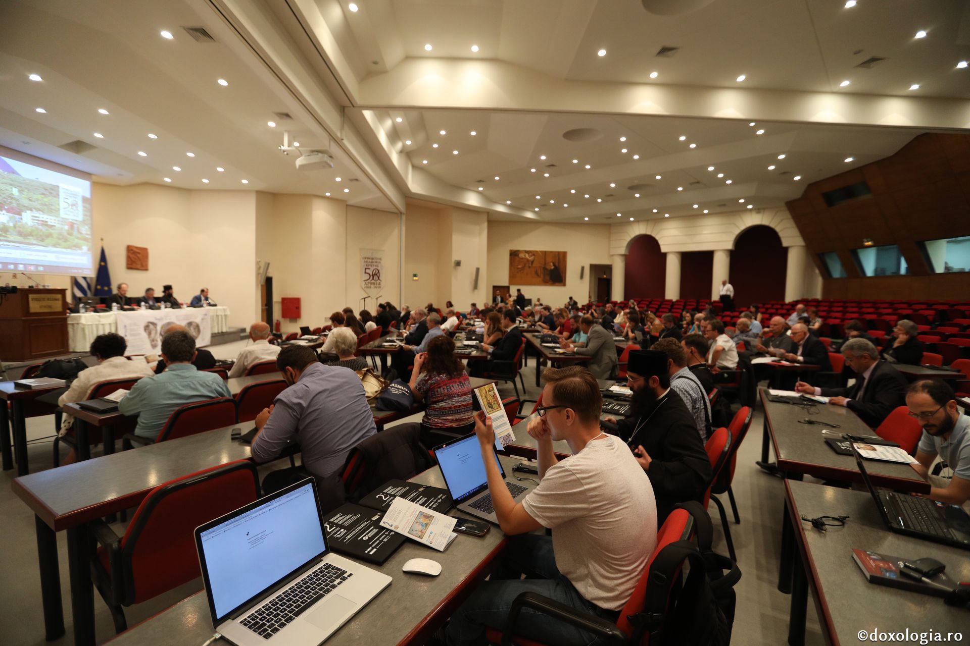 DMOPC18, Creta: Deschiderea oficială a Conferinței și prima zi de comunicări în plen