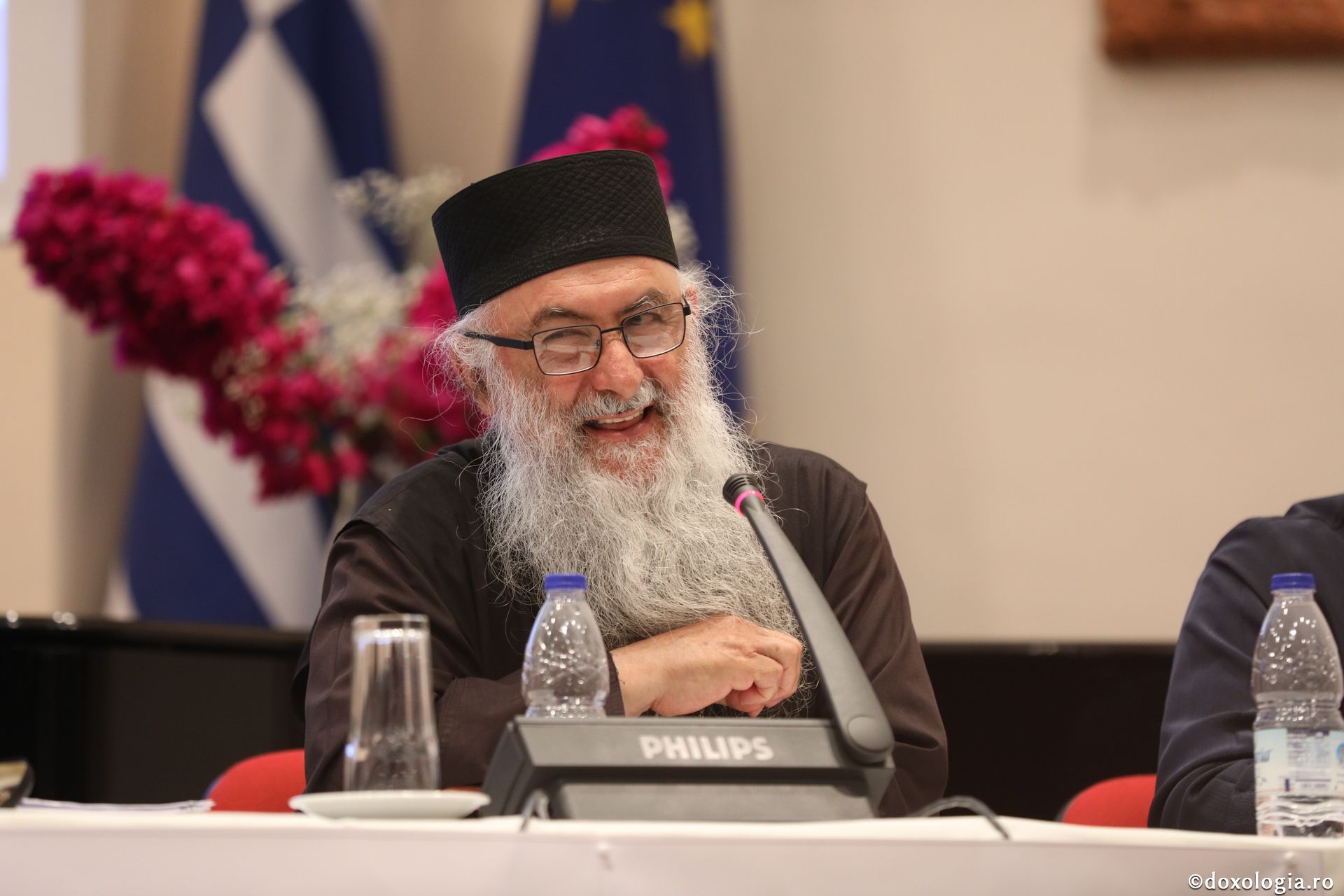 Părintele Zaharia Zaharou, la DMOPC18: „Tehnologia digitală Îi slujește sau Îl înlătură pe Dumnezeu din Biserică?”