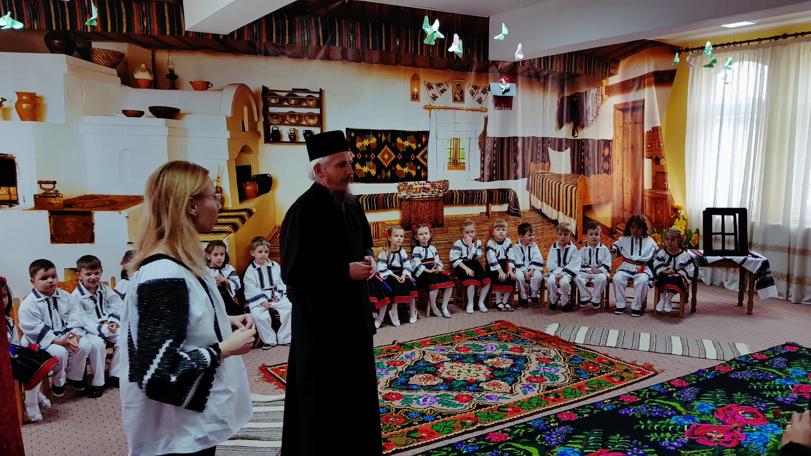 Șezătoare la Școala primară  „Sfântul Ioan cel Nou” din Suceava