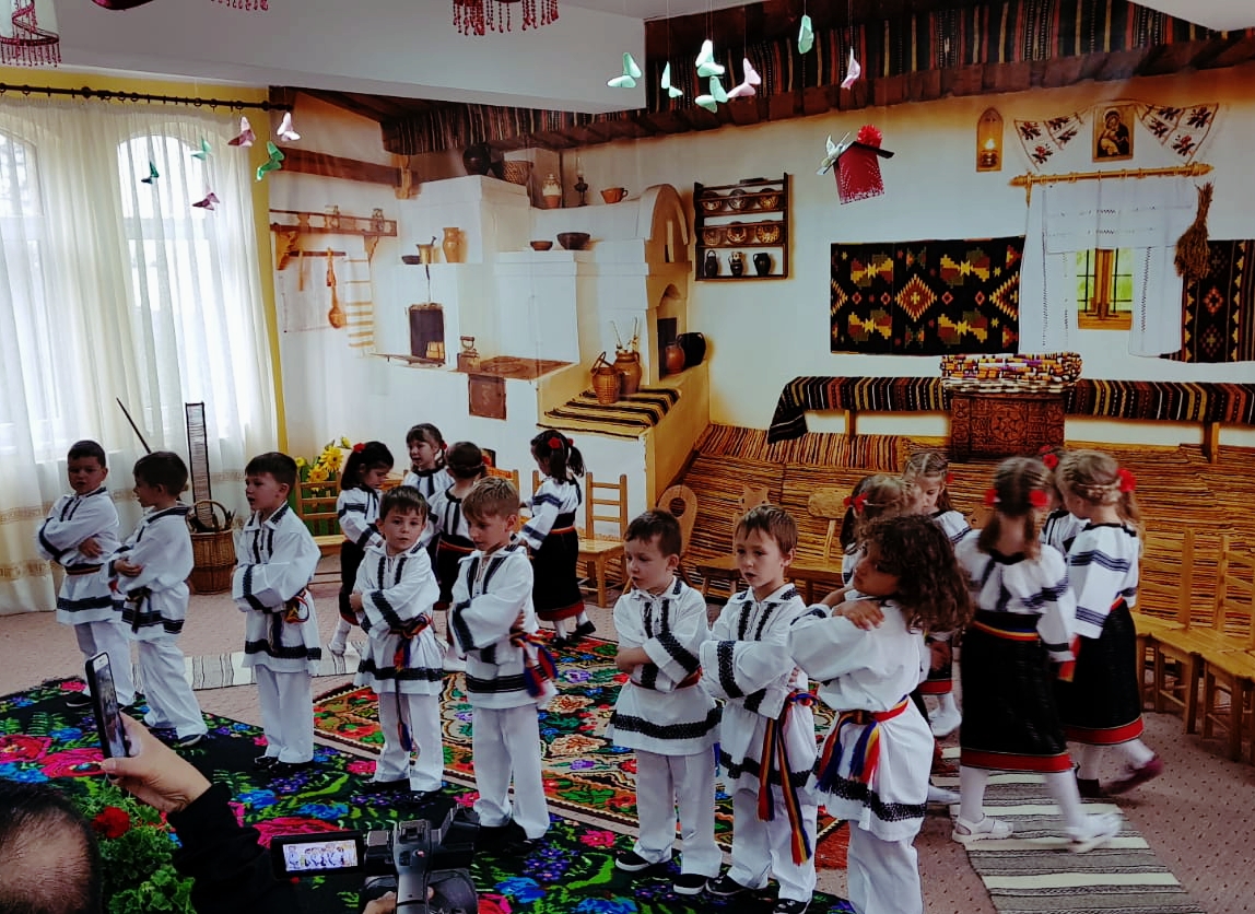 Șezătoare la Școala primară  „Sfântul Ioan cel Nou” din Suceava