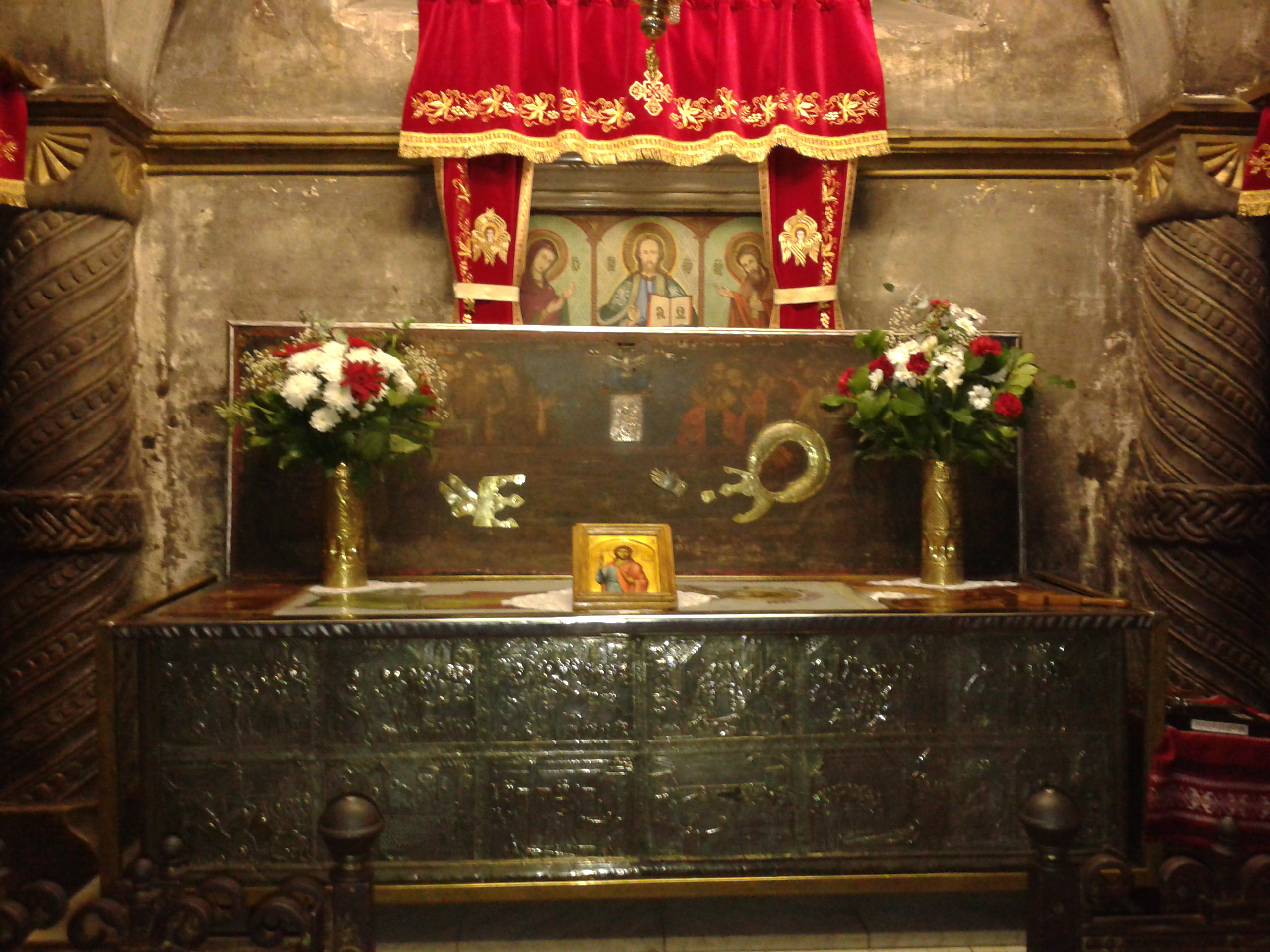 Mare sărbătoare în Țara de sus, la Sfântul Ioan cel Nou de la Suceava Mare sărbătoare în Țara de sus, la Sfântul Ioan cel Nou de la Suceava