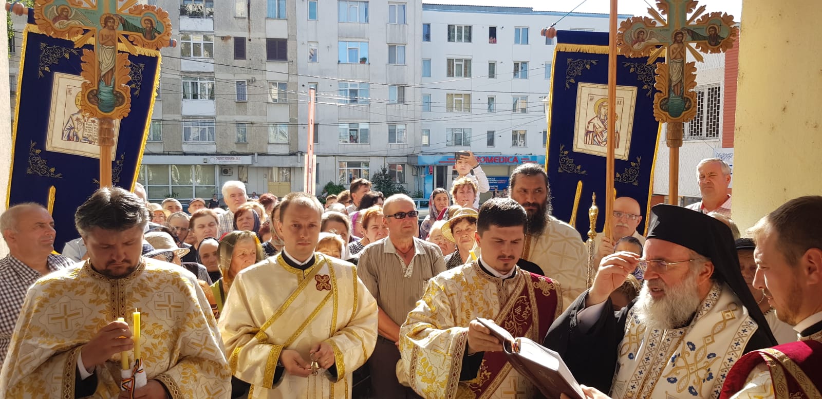 Resfinţirea paraclisului Spitalului Municipal Roman