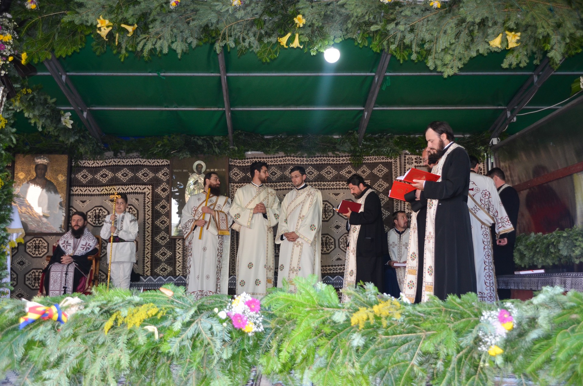 Hramul cel mare al Sucevei: „A-l iubi pe celălalt este o purtare de cruce continuă”