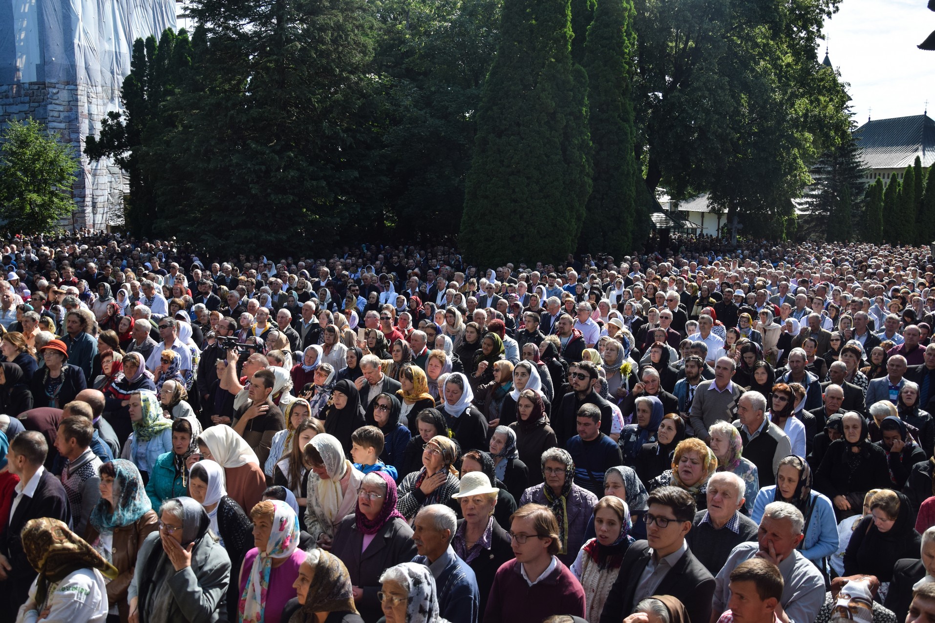 Hramul cel mare al Sucevei: „A-l iubi pe celălalt este o purtare de cruce continuă”