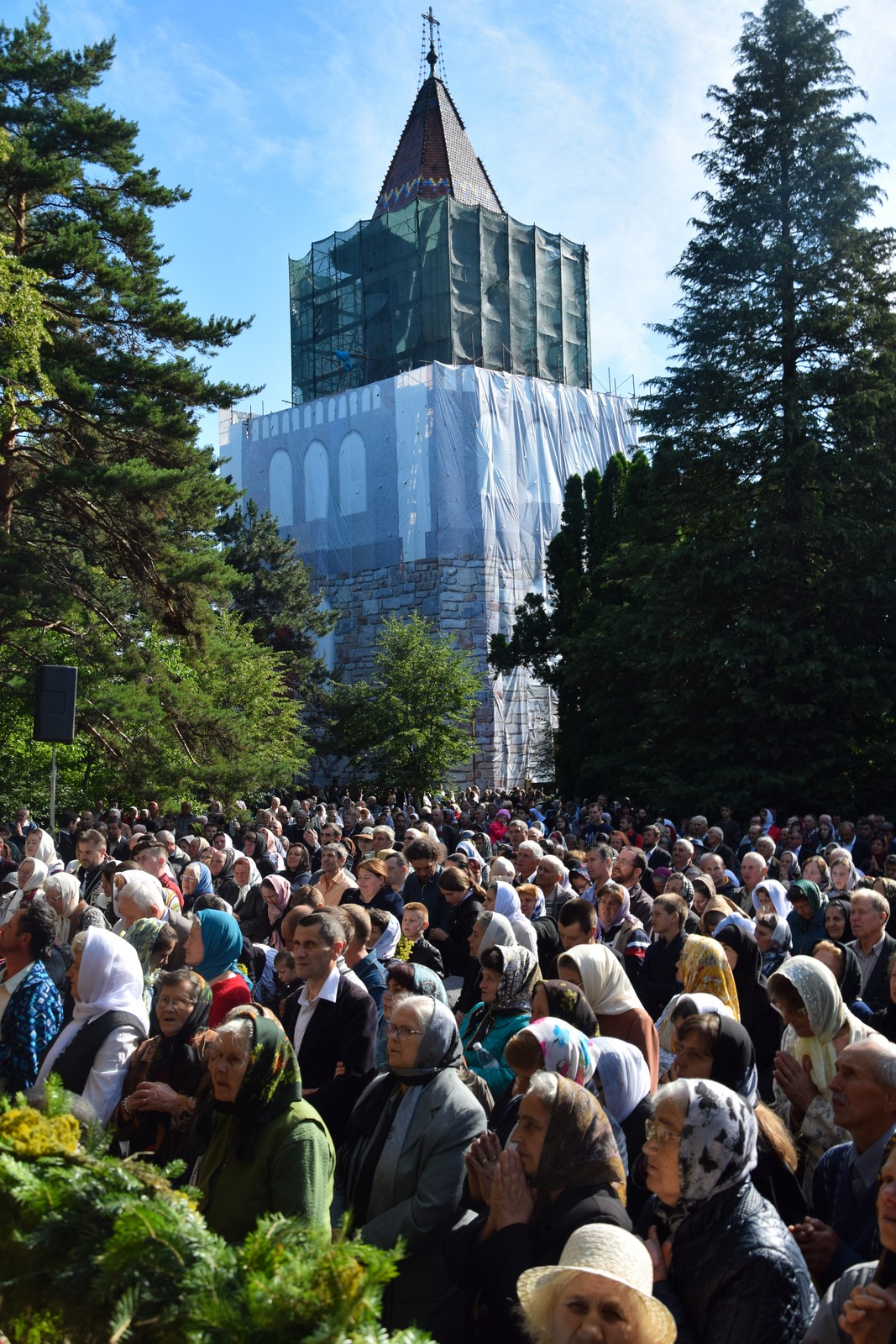 Hramul cel mare al Sucevei: „A-l iubi pe celălalt este o purtare de cruce continuă”