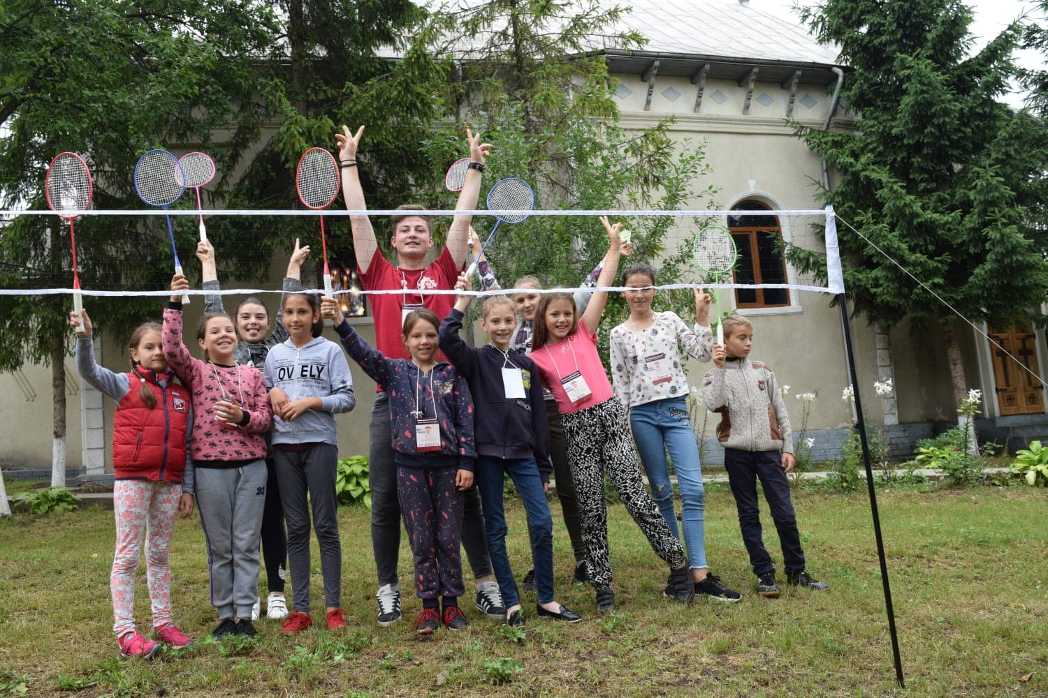 „Tabăra din pridvorul satului”, la Tătăruși