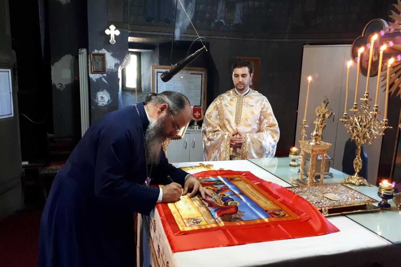 Vizite arhiereşti în Episcopia Huşilor