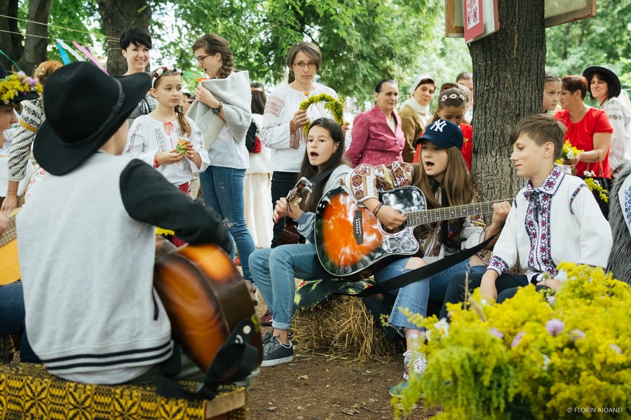Manifestare deosebită de Ziua Iei, în comuna Borleşti
