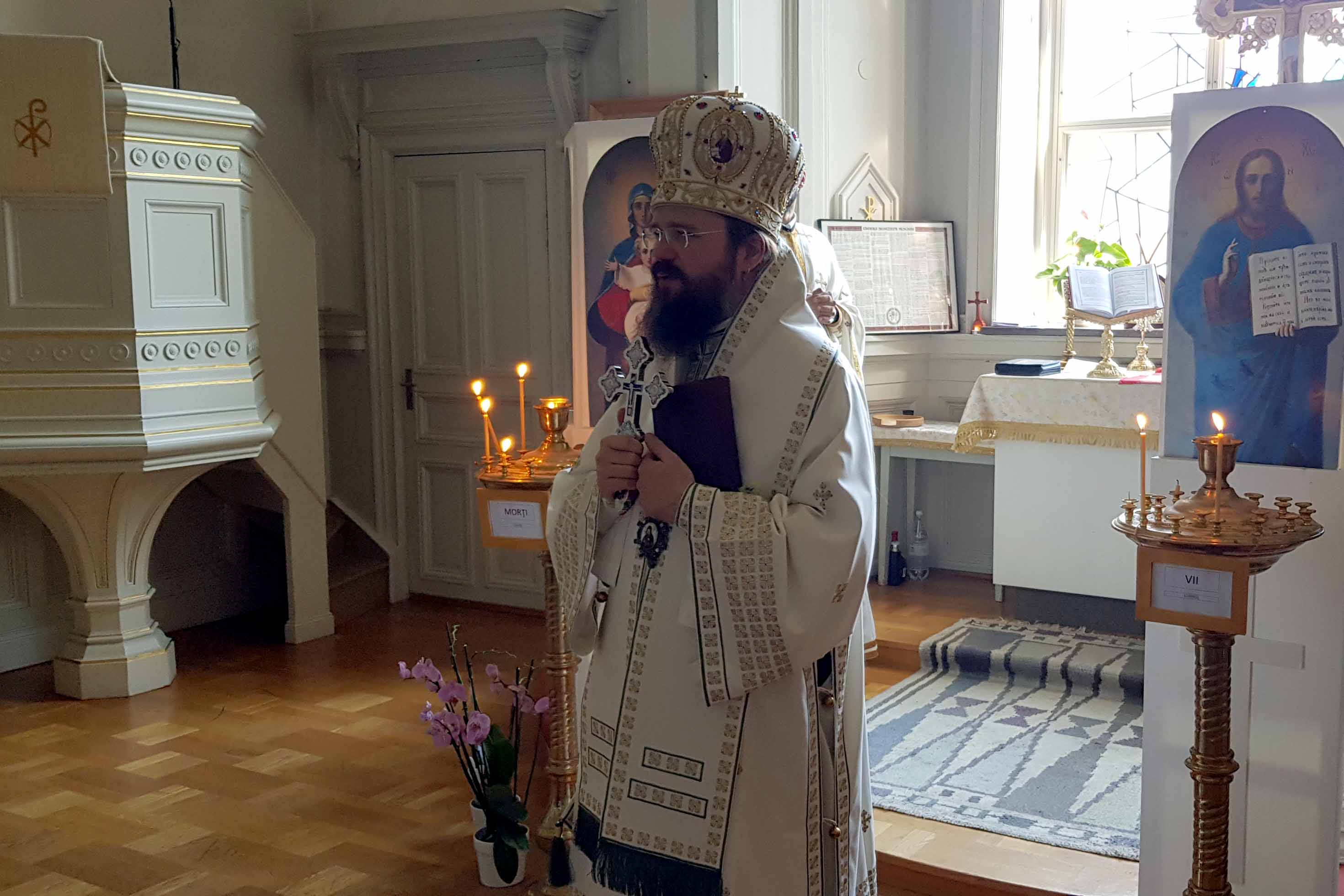 „Vrăjmașii Mântuitorului, când nu au mai putut să-I nege minunile, au recurs la această stratagemă: compromiterea, denigrarea, calomnierea” „Vrăjmașii Mântuitorului, când nu au mai putut să-I nege minunile, au recurs la această stratagemă: compromiterea, denigrarea, calomnierea”