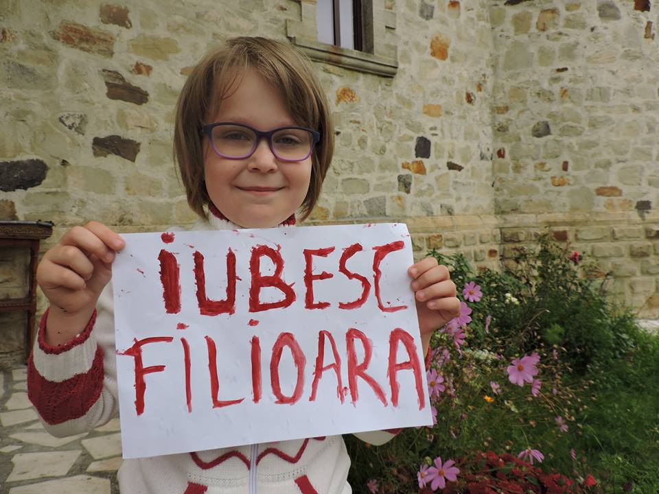 Vara o petrecem în tabără!