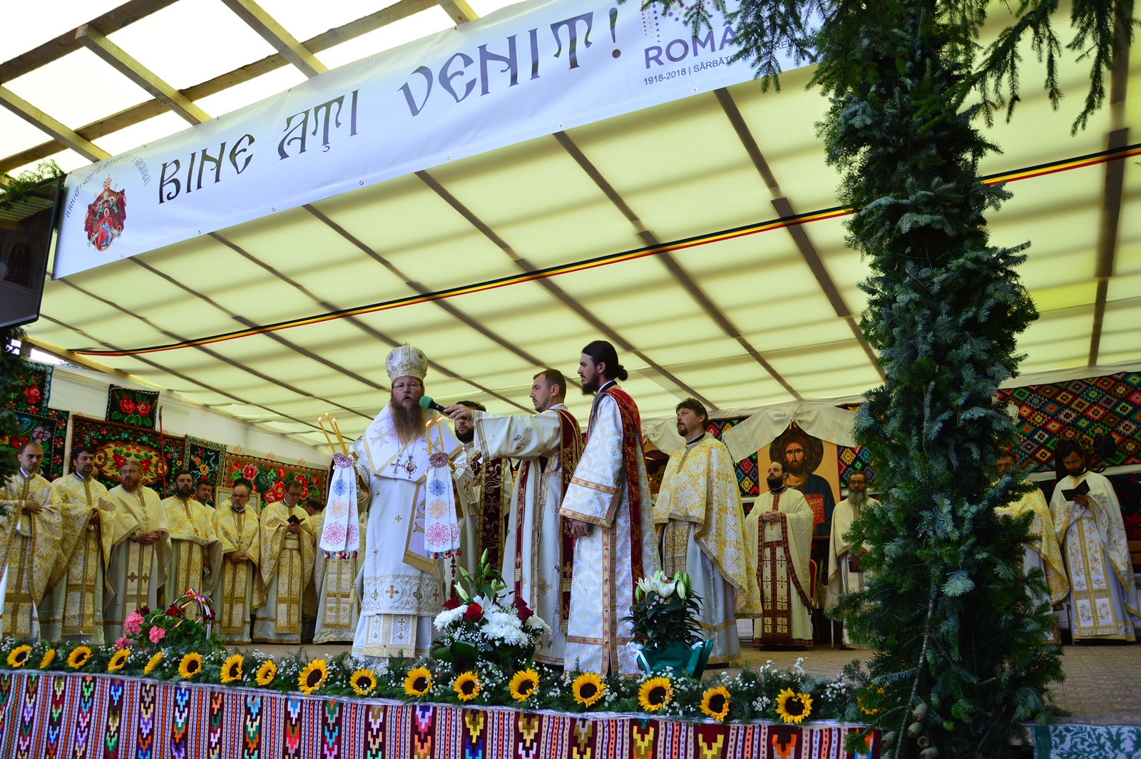 Biserica Parohiei Ciobănuş-Straja, sfinţită de doi ierarhi
