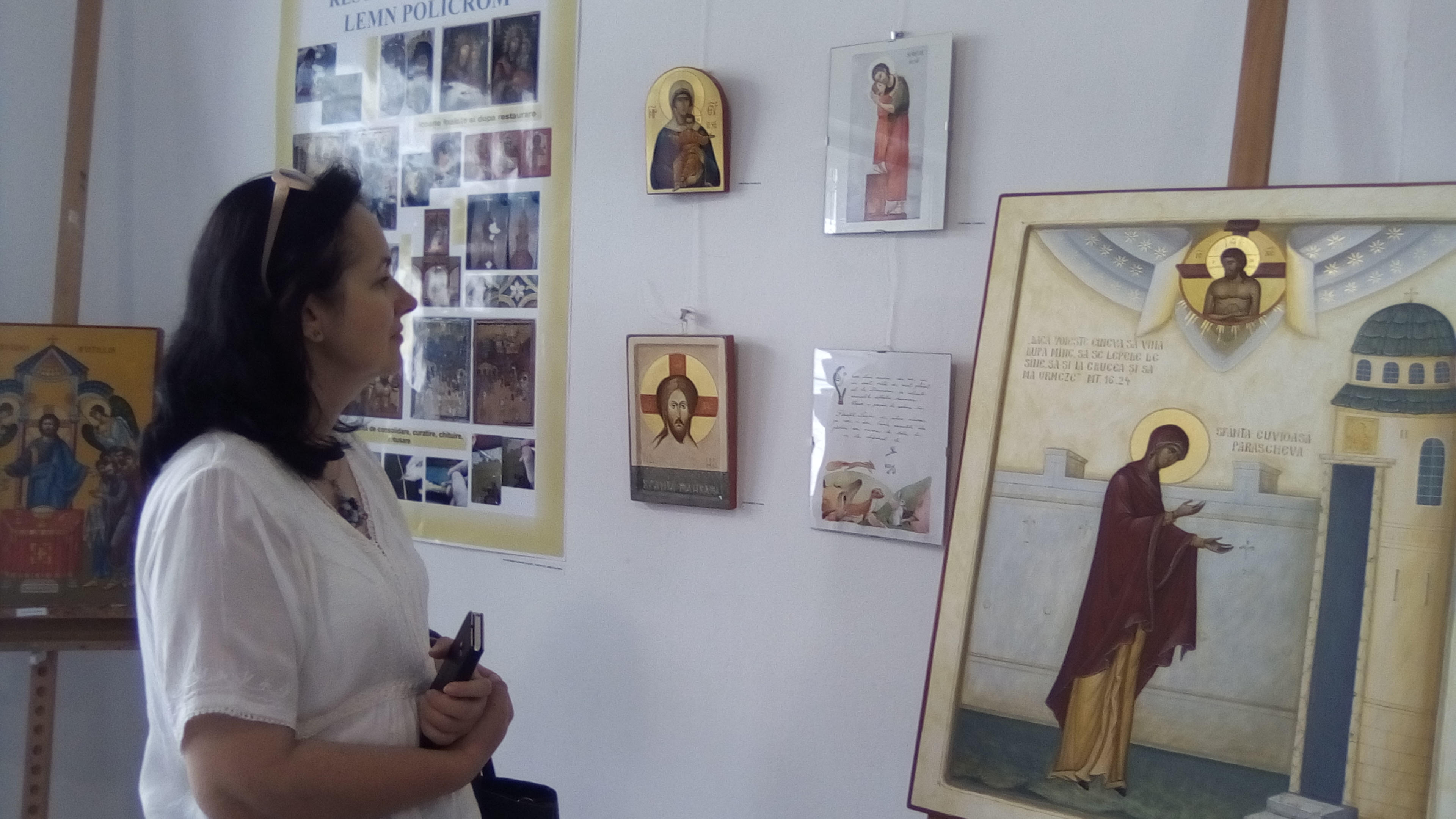 „Iluminări din Nevăzut” - expoziţie a studenţilor teologi ieşeni la Galeriile de Artă „Nicolae Tonitza”