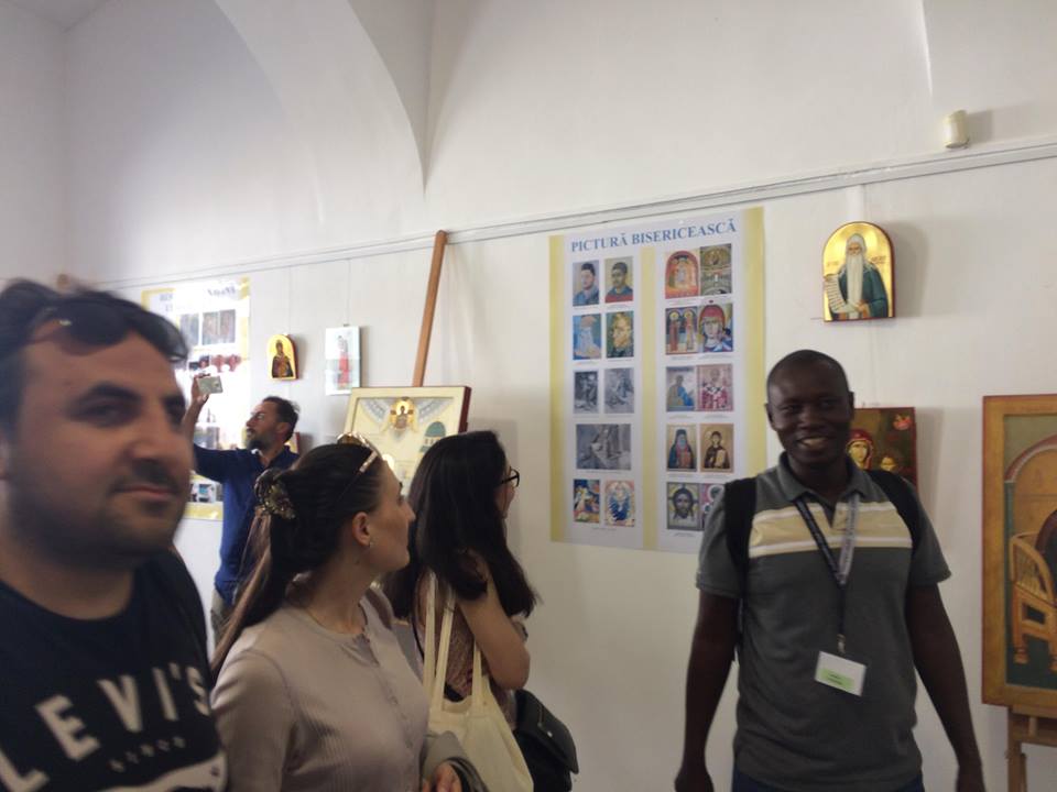 „Iluminări din Nevăzut” - expoziţie a studenţilor teologi ieşeni la Galeriile de Artă „Nicolae Tonitza”