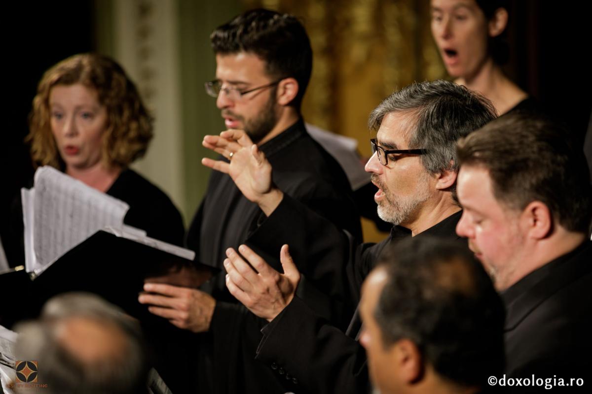 (Video) Ansamblul „Capella Romana” - Antifonul final (Teleutaion) înaintea Intrării