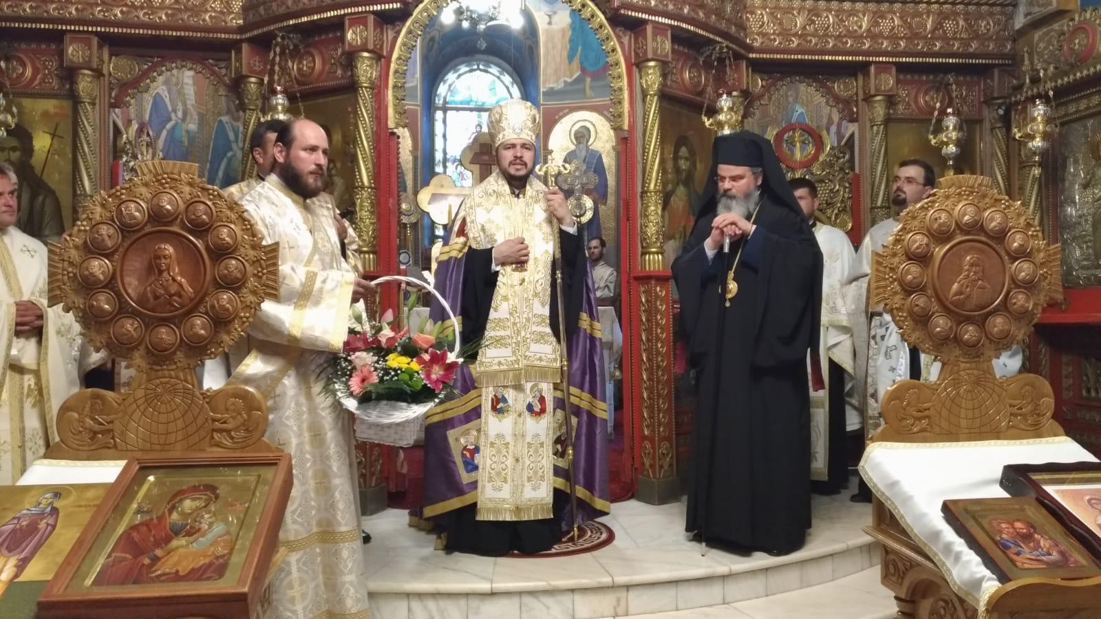 Preasfințitul Veniamin: „Orice fel de cinste ne-ar acorda cineva, niciodată să nu schimbăm cinstea pe care ne-o dă Dumnezeu, cu cinstea lumii!”