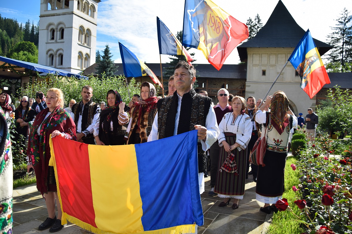 Hram la Mănăstirea Putna: „Astăzi Ștefan ne-a unit pe toți. Cine-i va urma exemplul?”