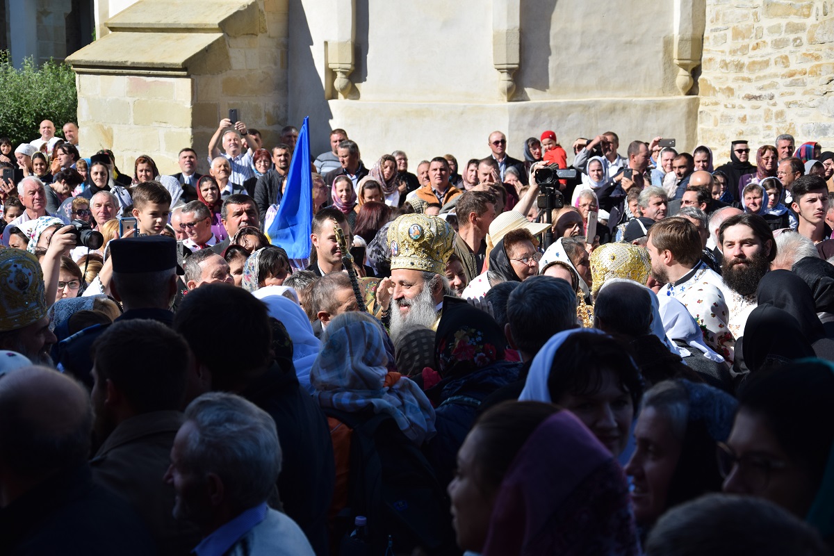 Hram la Mănăstirea Putna: „Astăzi Ștefan ne-a unit pe toți. Cine-i va urma exemplul?”