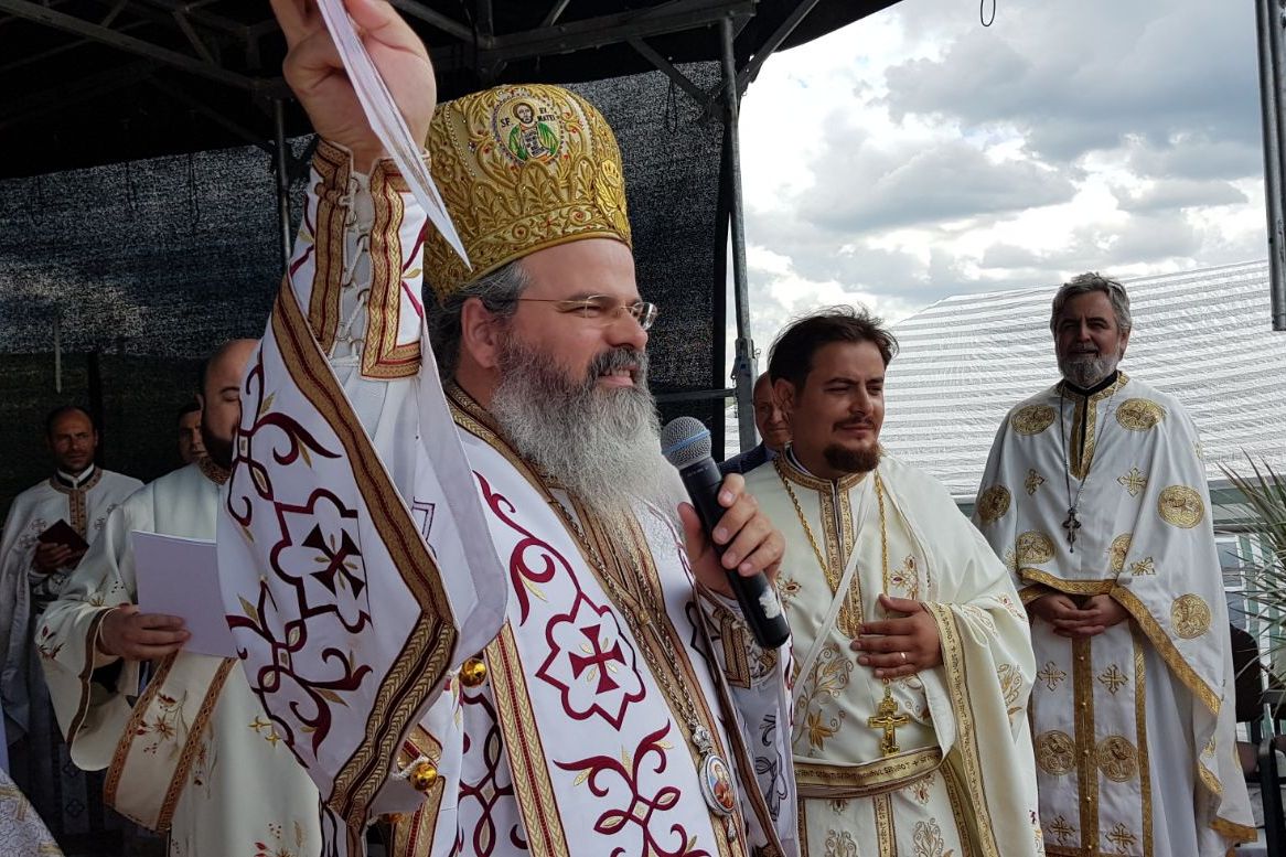 Biserica satului Ivănești, sfinţită de Episcopul Huşilor