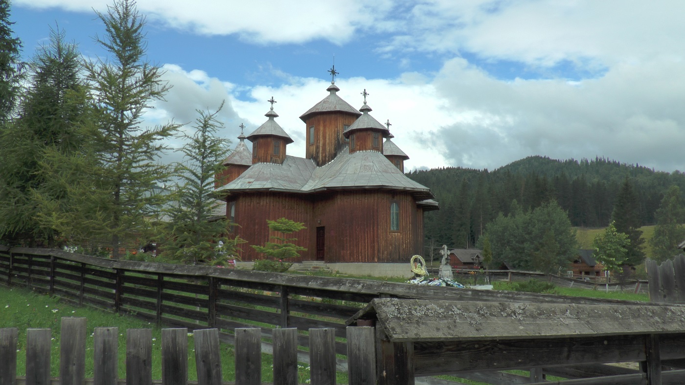 IPS Pimen: „Să alergăm cât mai des la Sfânta Taină a Spovedaniei”