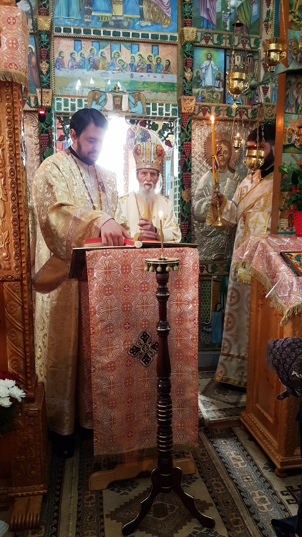 IPS Pimen: „Să alergăm cât mai des la Sfânta Taină a Spovedaniei”