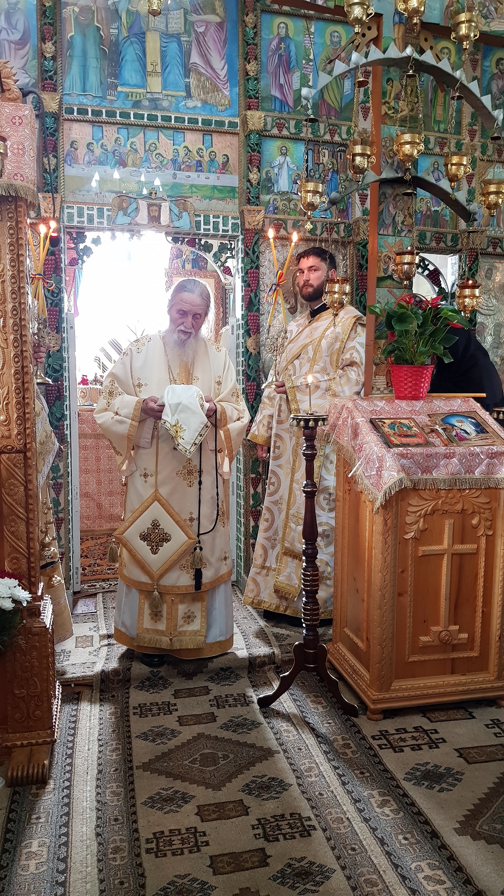 IPS Pimen: „Să alergăm cât mai des la Sfânta Taină a Spovedaniei”