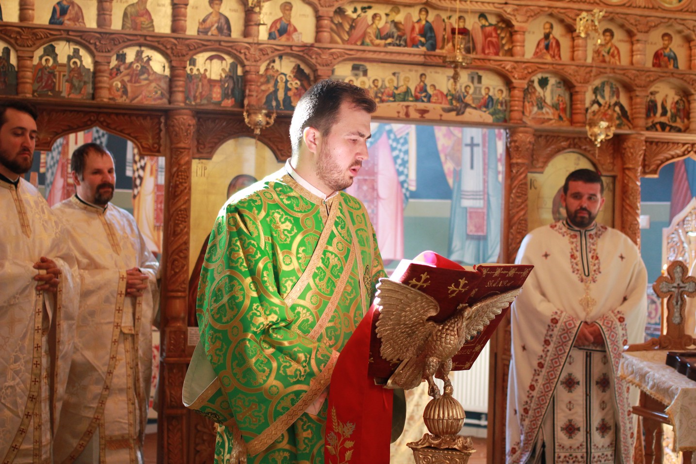 Emoţii deosebite la revederea Promoţiei 2008, la Seminarul Teologic Dorohoi