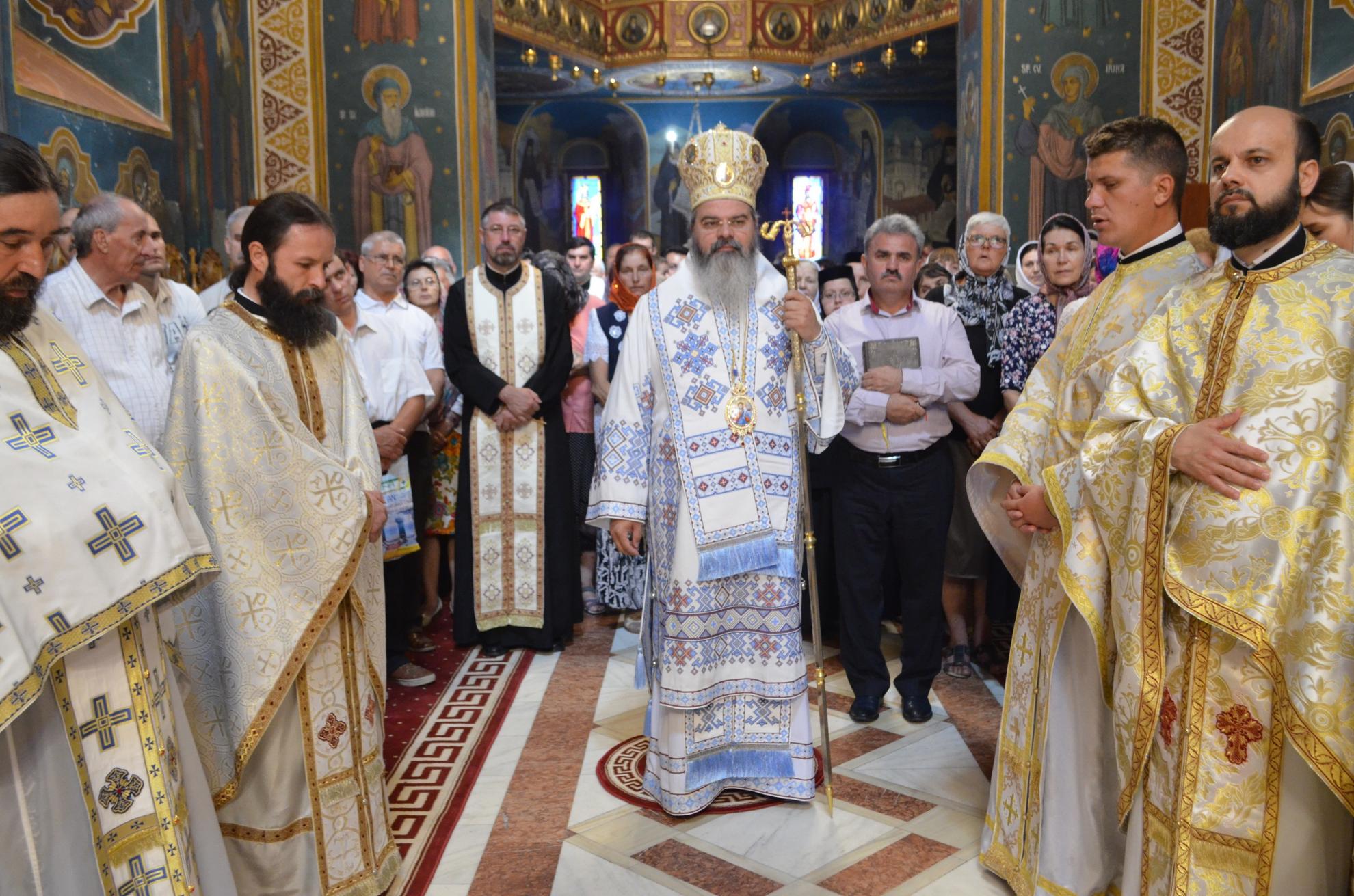 Preasfinţitul Ignatie: „Învăţăm din viaţa Sfintei Chiriachi perseverenţa frumoasă şi discretă în credinţă!”